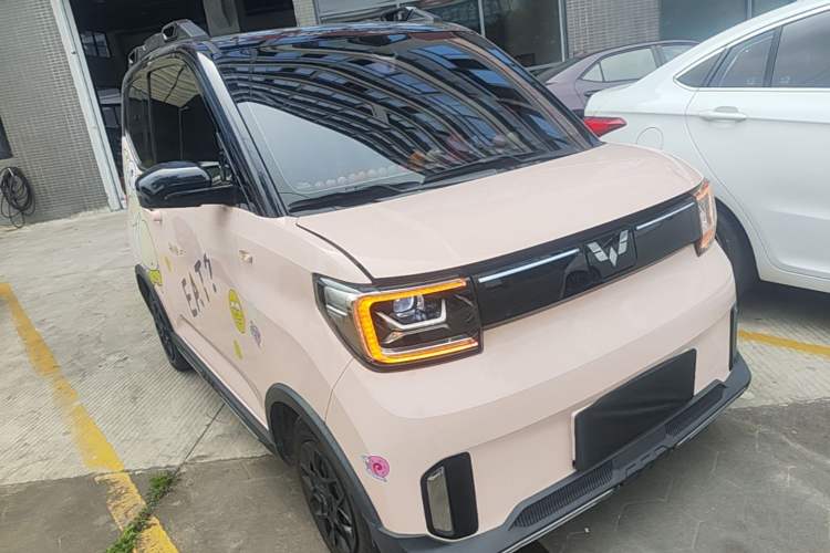 Used Wuling Hongguang MINIEV 2022 GAMEBOY 200km Gaming Edition with Lithium Iron Phosphate Exterior 1