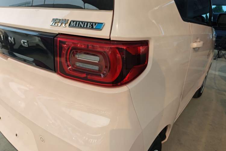 Used Wuling Hongguang MINIEV 2022 Macaron Premium Model – Lithium Iron Phosphate Exterior 3
