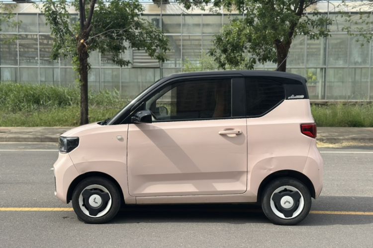 Used Wuling Hongguang MINIEV 2022 Macaron Premium Model – Lithium Iron Phosphate Exterior 3