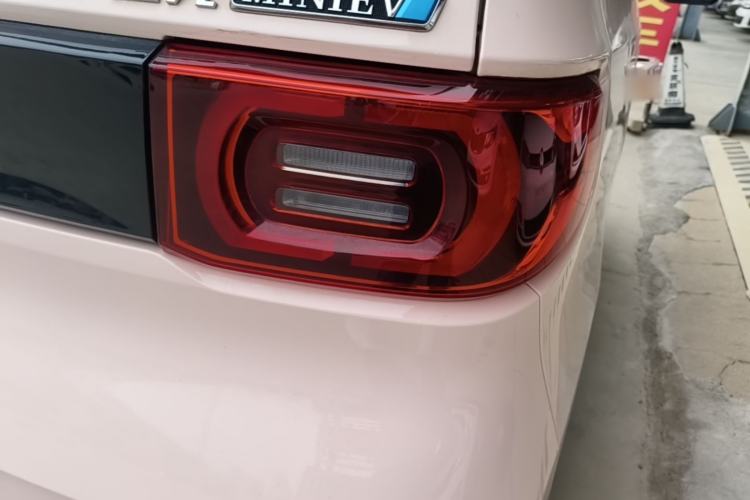 Used Wuling Hongguang MINIEV 2022 Macaron Fashion Model Lithium Iron Phosphate Exterior 3