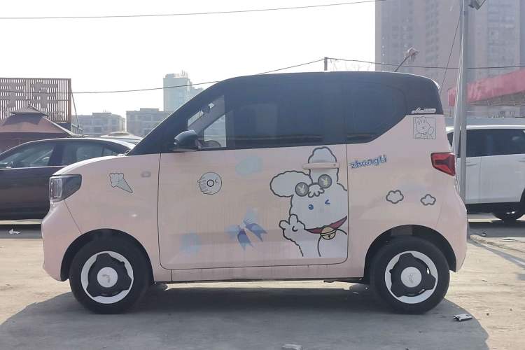 Used Wuling Hongguang MINIEV 2022 Macaron Premium Model – Lithium Iron Phosphate Exterior 3