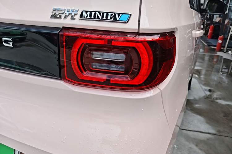 Used Wuling Hongguang MINIEV 2022 Macaron Premium Model – Lithium Iron Phosphate Exterior 3