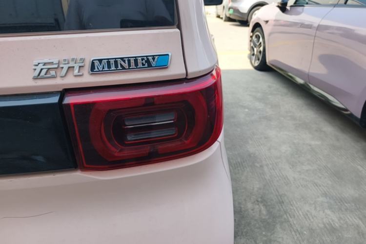Used Wuling Hongguang MINIEV 2022 Macaron Premium Model – Lithium Iron Phosphate Exterior 3