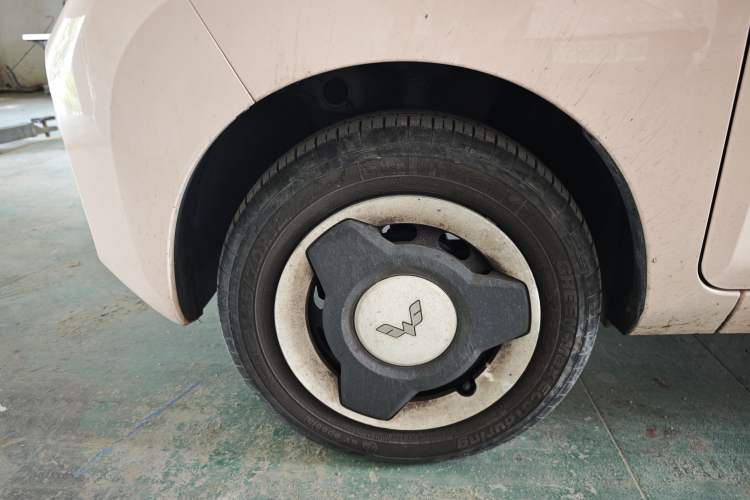 Used Wuling Hongguang MINIEV 2022 Macaron Fashion Model Lithium Iron Phosphate Exterior 4