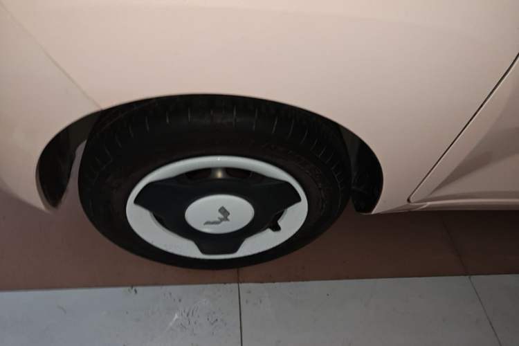 Used Wuling Hongguang MINIEV 2022 Macaron Premium Model – Lithium Iron Phosphate Exterior 4