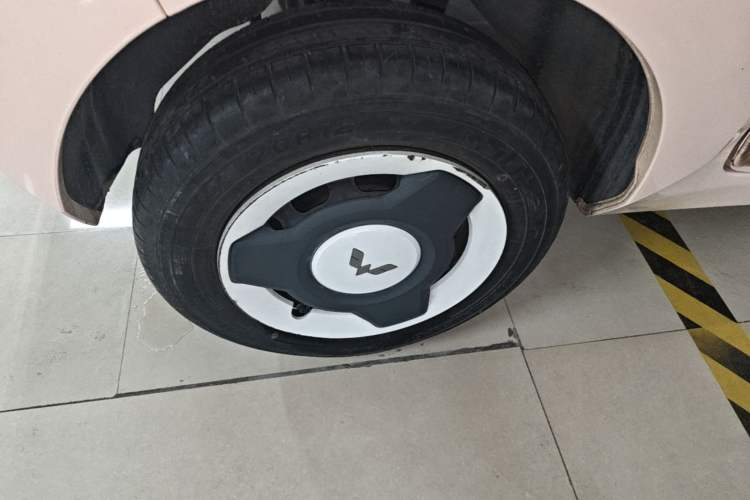 Used Wuling Hongguang MINIEV 2022 Macaron Premium Model – Lithium Iron Phosphate Exterior 5