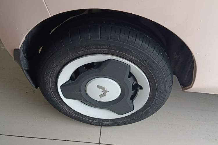 Used Wuling Hongguang MINIEV 2022 Macaron Premium Model – Lithium Ternary Battery Exterior 5
