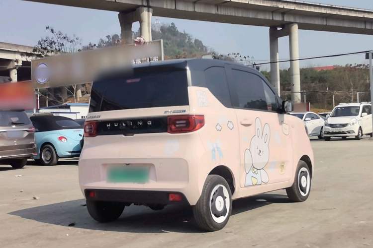 Used Wuling Hongguang MINIEV 2022 Macaron Premium Model – Lithium Iron Phosphate Exterior 5