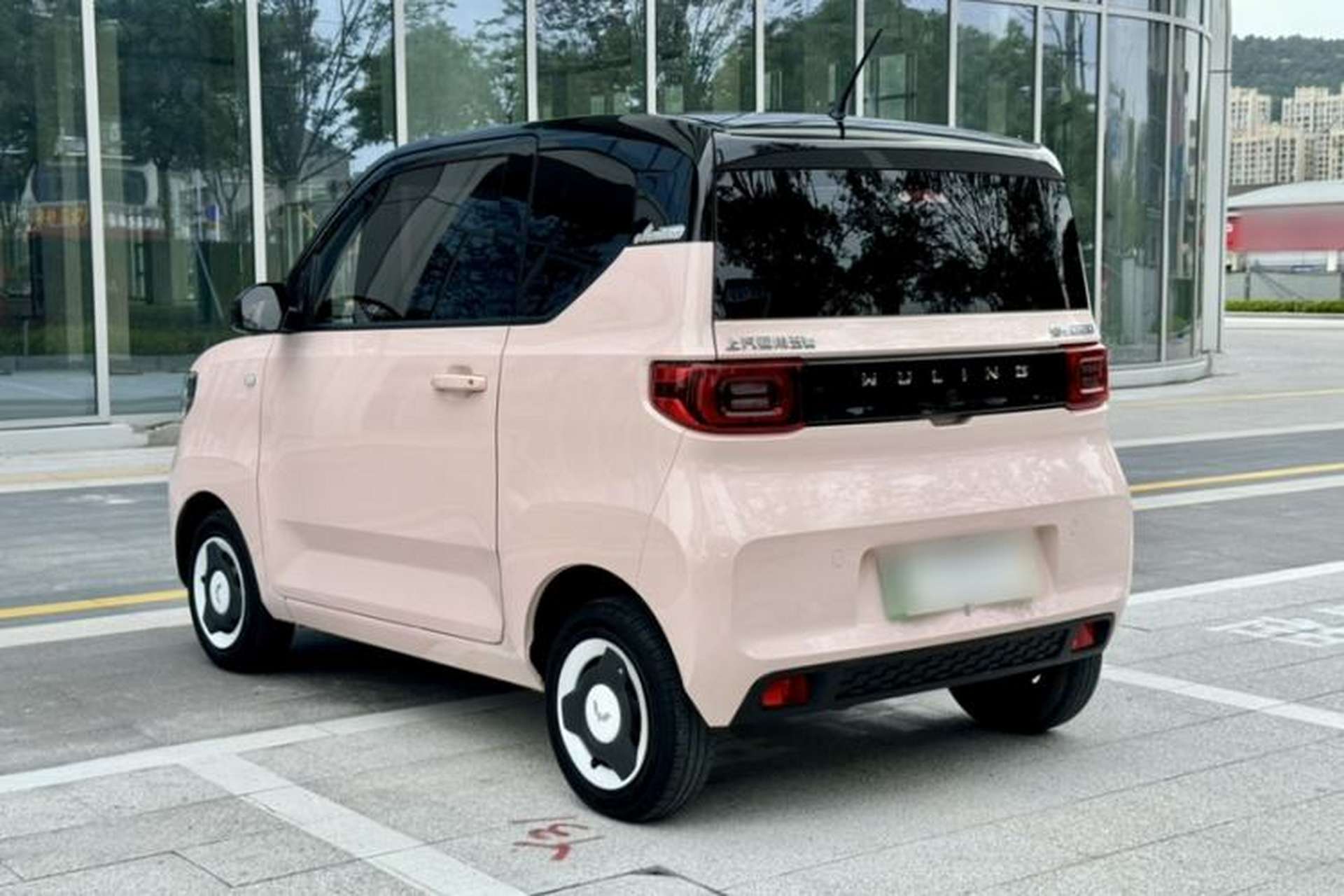 Used Wuling Hongguang MINIEV 2022 Macaron Premium Model – Lithium Iron Phosphate Exterior 5