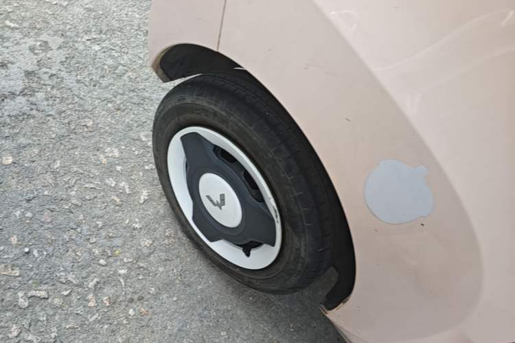 Used Wuling Hongguang MINIEV 2022 Macaron Fashion Model Lithium Iron Phosphate Exterior 5
