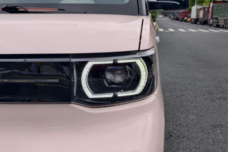 Used Wuling Hongguang MINIEV 2022 Macaron Fashion Model Lithium Iron Phosphate Exterior 6