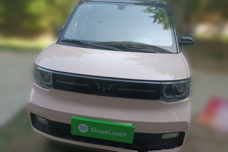Used Wuling Hongguang MINIEV 2022 Macaron Fashion Model Lithium Iron Phosphate Front