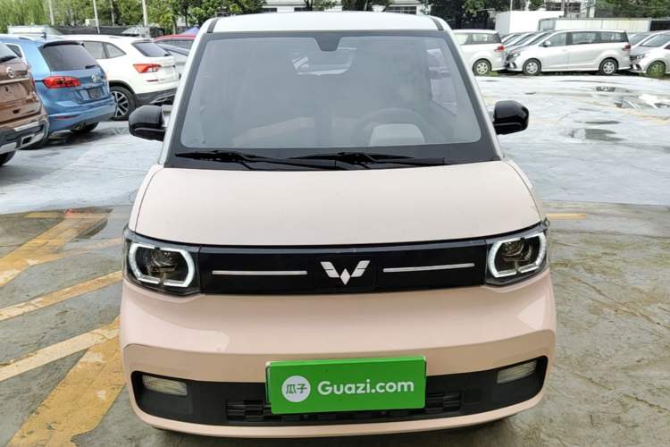 Used Wuling Hongguang MINIEV 2022 Macaron Fashion Model Lithium Iron Phosphate Front