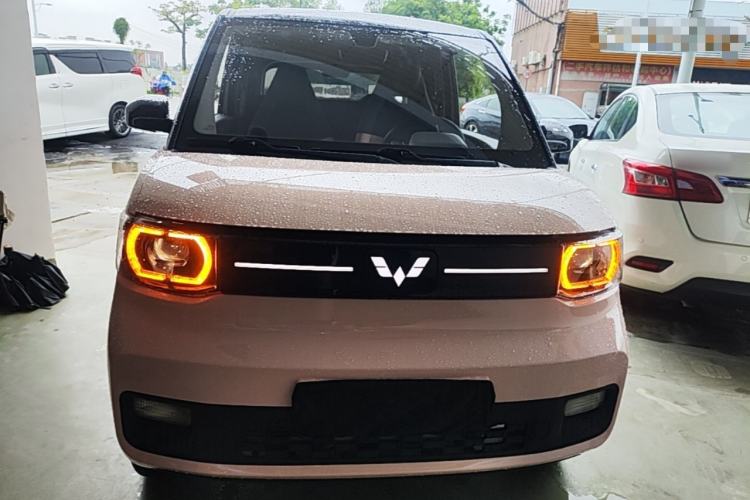 Used Wuling Hongguang MINIEV 2022 Macaron Fashion Model Lithium Iron Phosphate Front