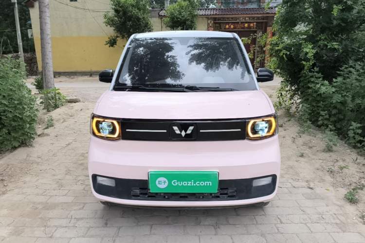 Used Wuling Hongguang MINIEV 2022 Macaron Fashion Model Lithium Iron Phosphate Front