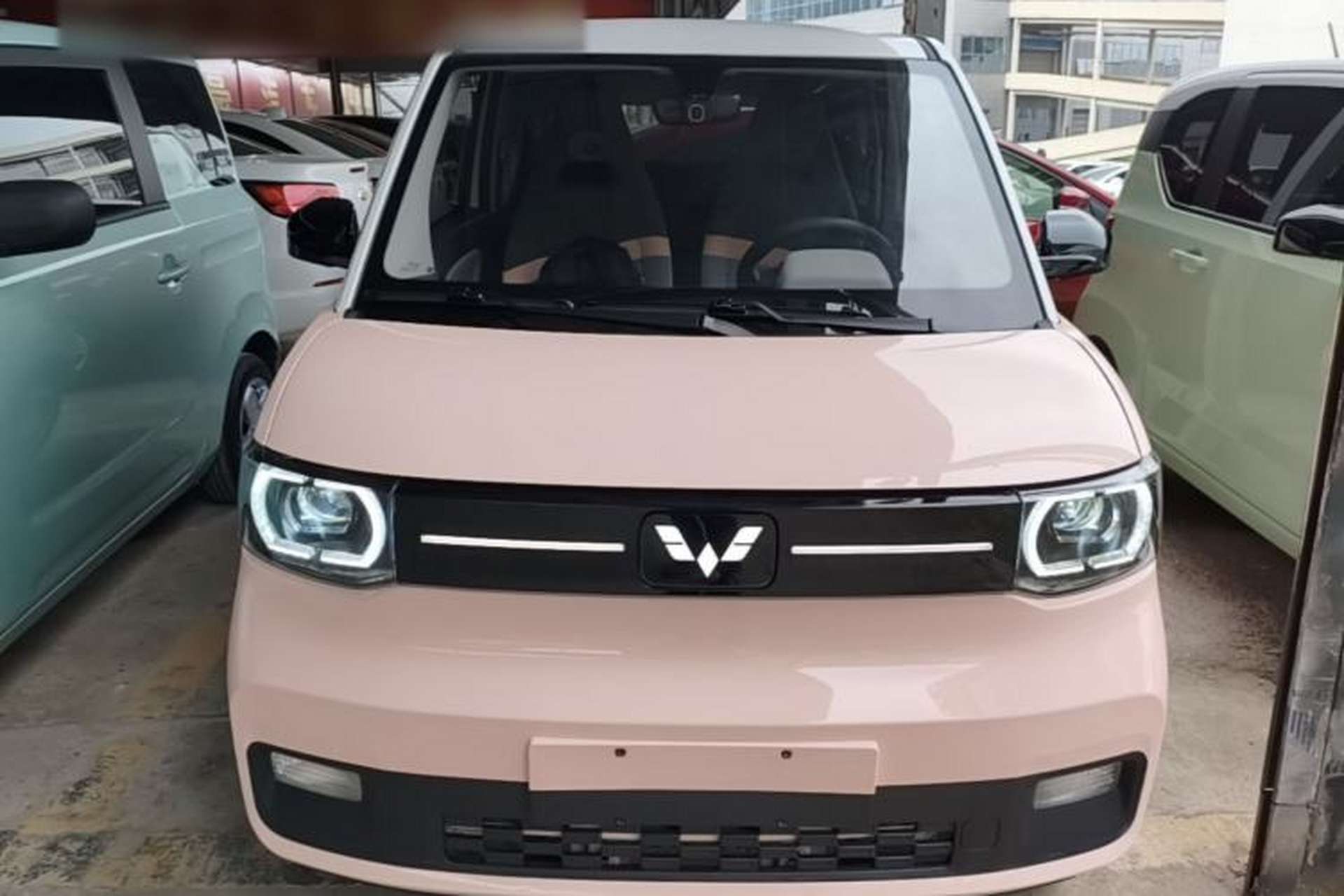 Used Wuling Hongguang MINIEV 2022 Macaron Fashion Model Lithium Iron Phosphate Front
