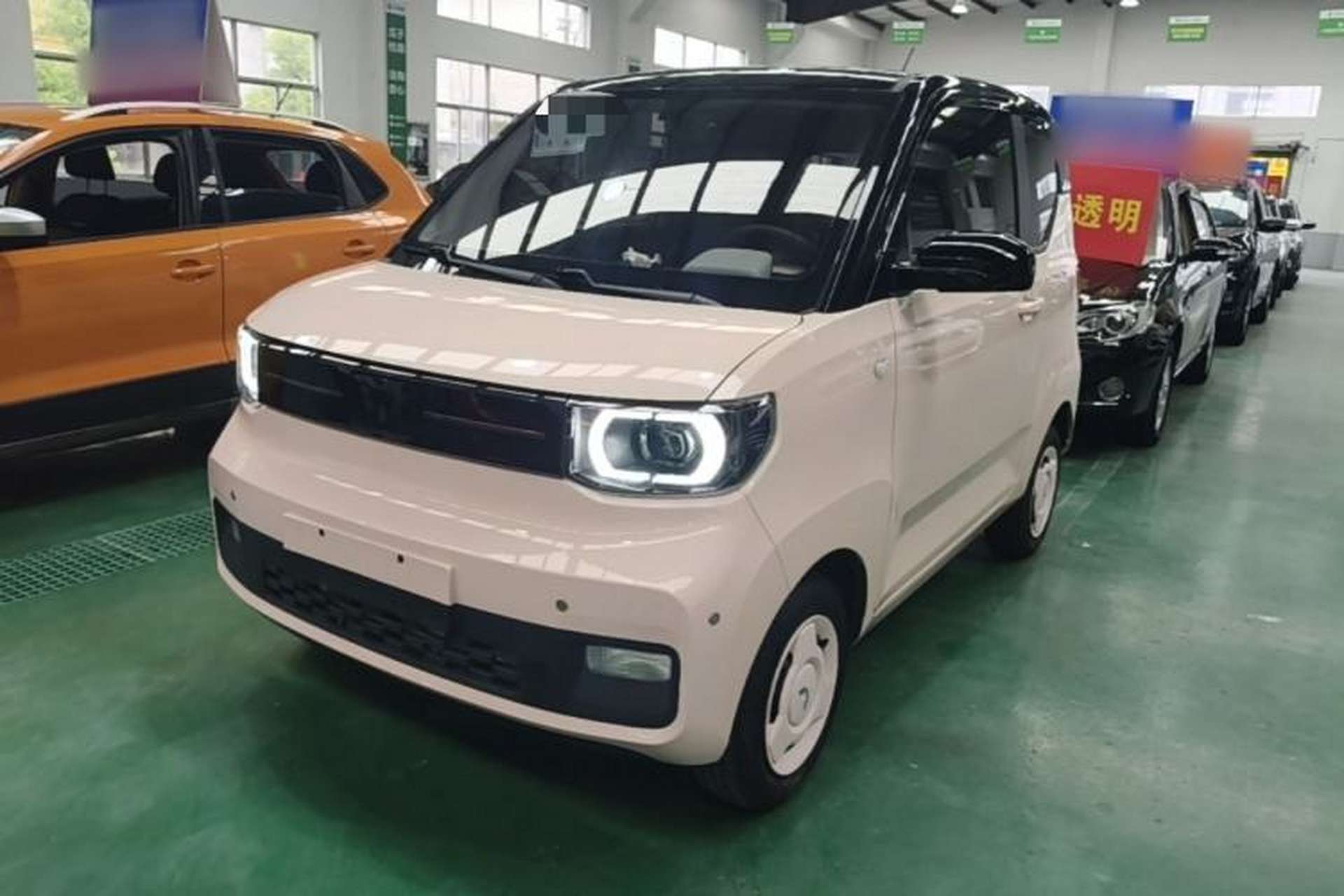 Used Wuling Hongguang MINIEV 2022 Macaron Fashion Edition Lithium-Nickel-Cobalt-Alpha-oxide Front Left 45 Deg