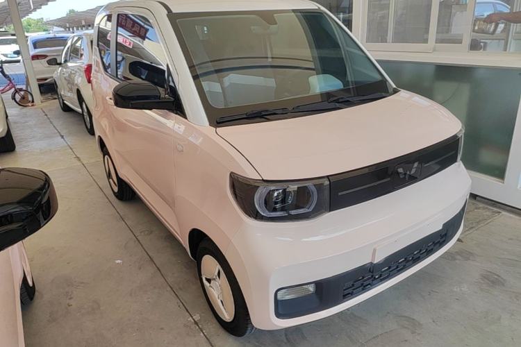 Used Wuling Hongguang MINIEV 2022 Macaron Fashion Model Lithium Iron Phosphate Front Right 45 Deg