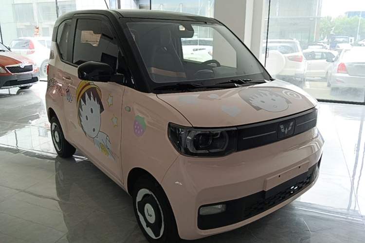 Used Wuling Hongguang MINIEV 2022 Macaron Premium Model – Lithium Iron Phosphate Front Right 45 Deg