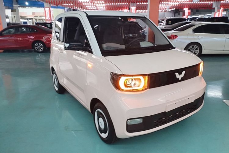 Used Wuling Hongguang MINIEV 2022 Macaron Premium Model – Lithium Iron Phosphate Front Right 45 Deg