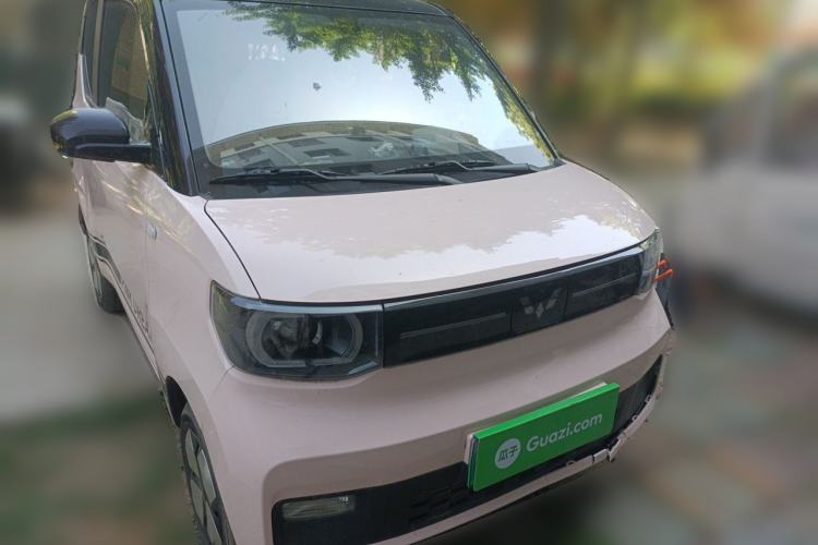 Used Wuling Hongguang MINIEV 2022 Macaron Fashion Model Lithium Iron Phosphate Front Right 45 Deg