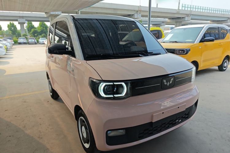Used Wuling Hongguang MINIEV 2022 Macaron Premium Model – Lithium Iron Phosphate Front Right 45 Deg