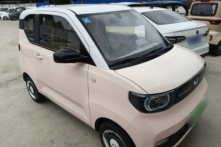 Used Wuling Hongguang MINIEV 2022 Macaron Fashion Model Lithium Iron Phosphate Front Right 45 Deg