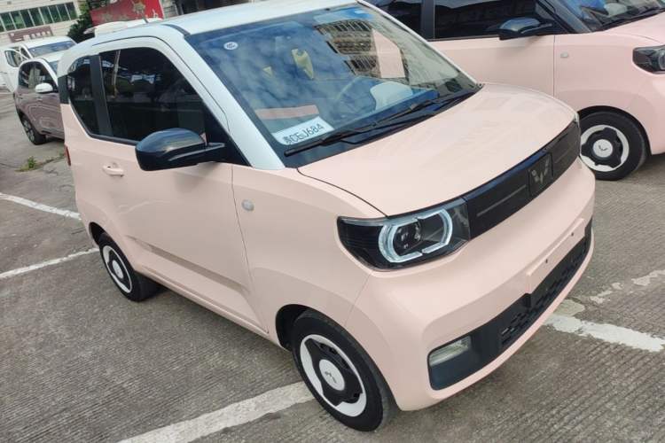 Used Wuling Hongguang MINIEV 2022 Macaron Premium Model – Lithium Iron Phosphate Front Right 45 Deg