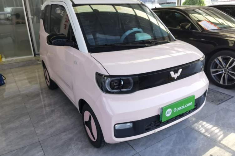 Used Wuling Hongguang MINIEV 2022 Macaron Premium Model – Lithium Iron Phosphate Front Right 45 Deg