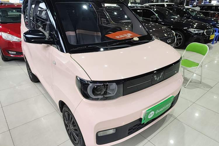Used Wuling Hongguang MINIEV 2022 Macaron Premium Model – Lithium Iron Phosphate Front Right 45 Deg