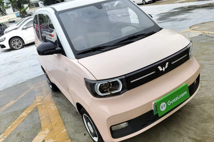 Used Wuling Hongguang MINIEV 2022 Macaron Fashion Model Lithium Iron Phosphate Front Right 45 Deg