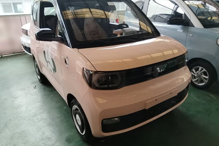 Used Wuling Hongguang MINIEV 2022 Macaron Fashion Model Lithium Iron Phosphate Front Right 45 Deg