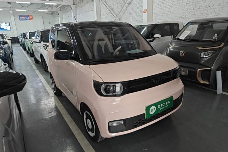 Used Wuling Hongguang MINIEV 2022 Macaron Premium Model – Lithium Iron Phosphate Front Right 45 Deg
