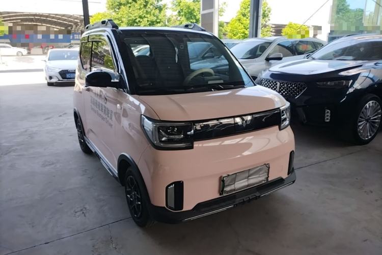 Used Wuling Hongguang MINIEV 2022 GAMEBOY 200km Gaming Edition with Lithium Iron Phosphate Front Right 45 Deg