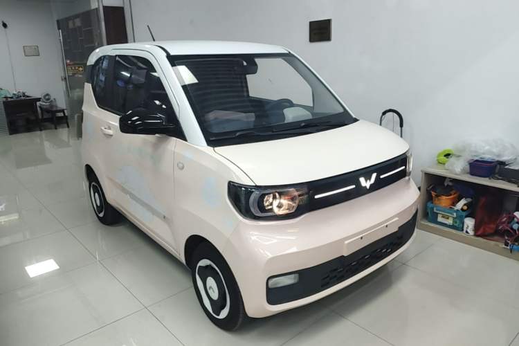 Used Wuling Hongguang MINIEV 2022 Macaron Premium Model – Lithium Iron Phosphate Front Right 45 Deg