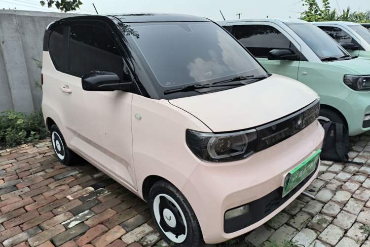 Used Wuling Hongguang MINIEV 2022 Macaron Fashion Model Lithium Iron Phosphate Front Right 45 Deg