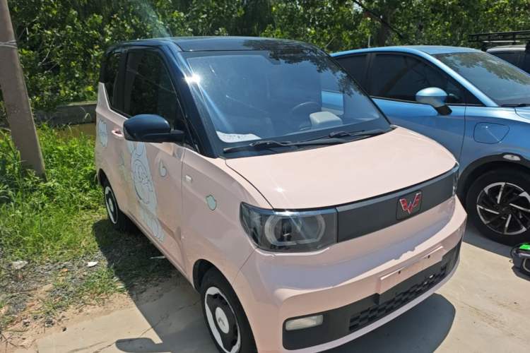 Used Wuling Hongguang MINIEV 2022 Macaron Premium Model – Lithium Iron Phosphate Front Right 45 Deg