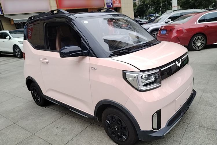Used Wuling Hongguang MINIEV 2022 GAMEBOY 200km Gaming Edition with Lithium Iron Phosphate Front Right 45 Deg