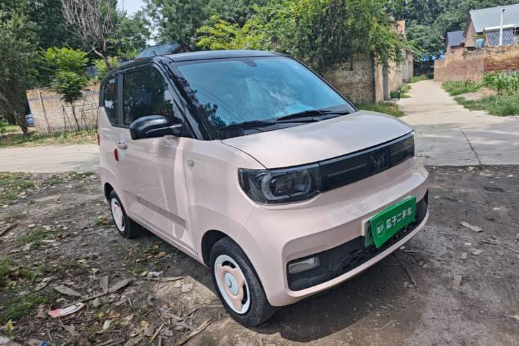Used Wuling Hongguang MINIEV 2022 Macaron Fashion Model Lithium Iron Phosphate Front Right 45 Deg
