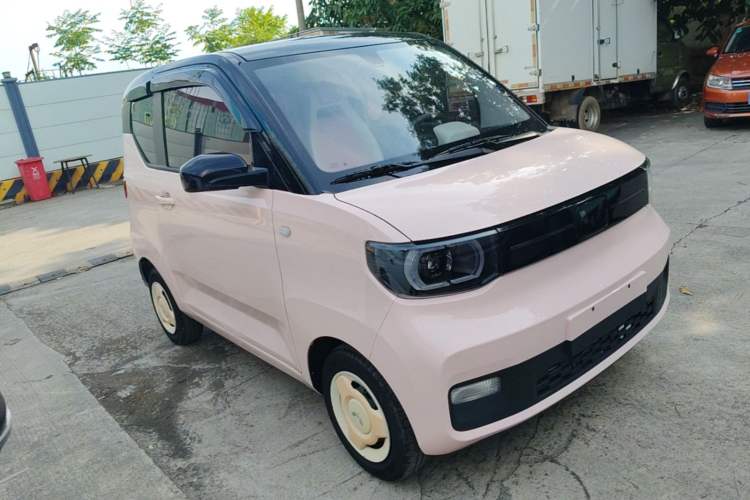 Used Wuling Hongguang MINIEV 2022 Macaron Premium Model – Lithium Iron Phosphate Front Right 45 Deg