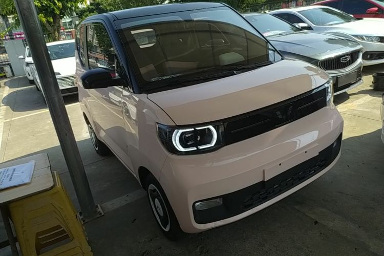 Used Wuling Hongguang MINIEV 2022 Macaron Premium Model – Lithium Iron Phosphate Front Right 45 Deg