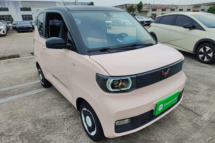 Used Wuling Hongguang MINIEV 2022 Macaron Premium Model – Lithium Iron Phosphate Front Right 45 Deg