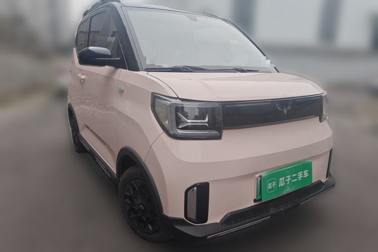Used Wuling Hongguang MINIEV 2022 GAMEBOY 200km Gaming Edition with Lithium Iron Phosphate Front Right 45 Deg