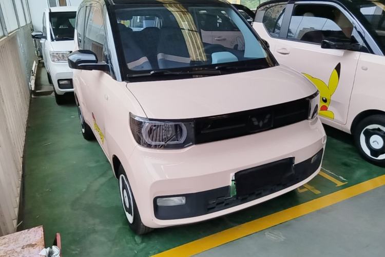 Used Wuling Hongguang MINIEV 2022 Macaron Premium Model – Lithium Ternary Battery Front Right 45 Deg