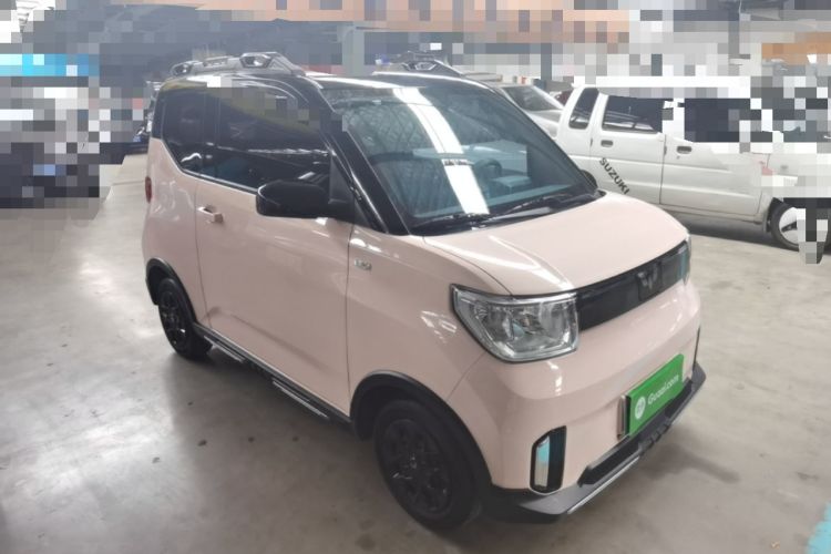Used Wuling Hongguang MINIEV 2022 GAMEBOY 200km Play Edition with Lithium Iron Phosphate Front Right 45 Deg