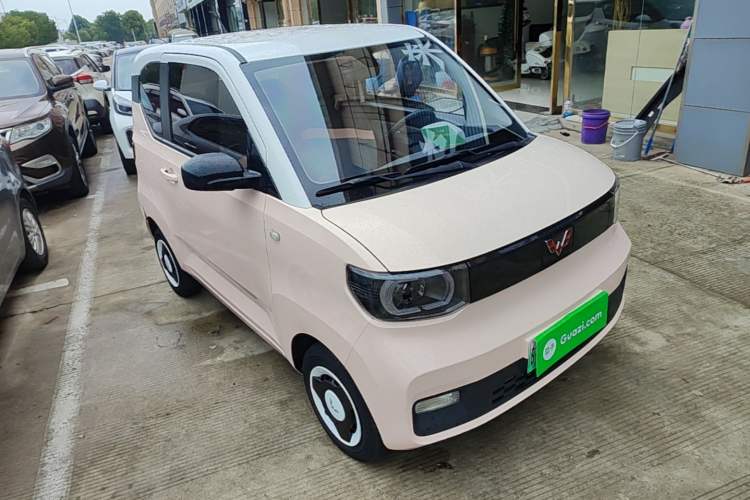 Used Wuling Hongguang MINIEV 2022 Macaron Premium Model – Lithium Ternary Battery Front Right 45 Deg