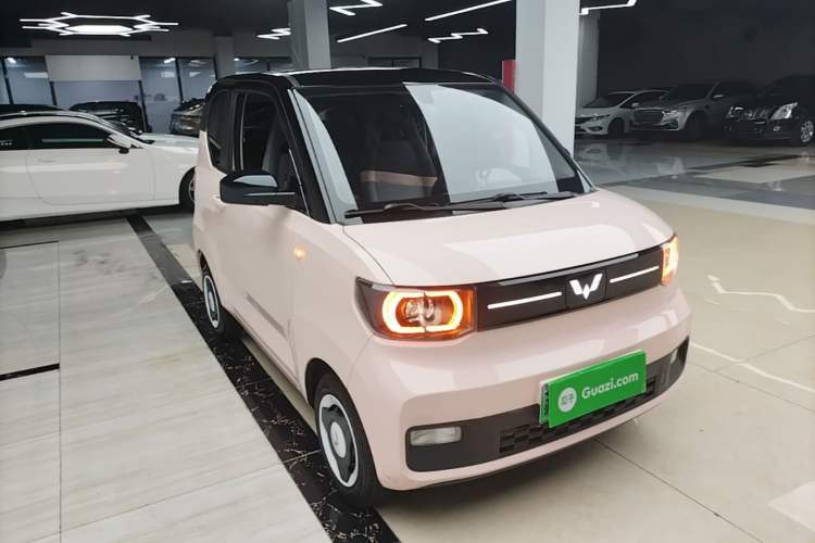 Used Wuling Hongguang MINIEV 2022 Macaron Premium Model – Lithium Iron Phosphate Front Right 45 Deg