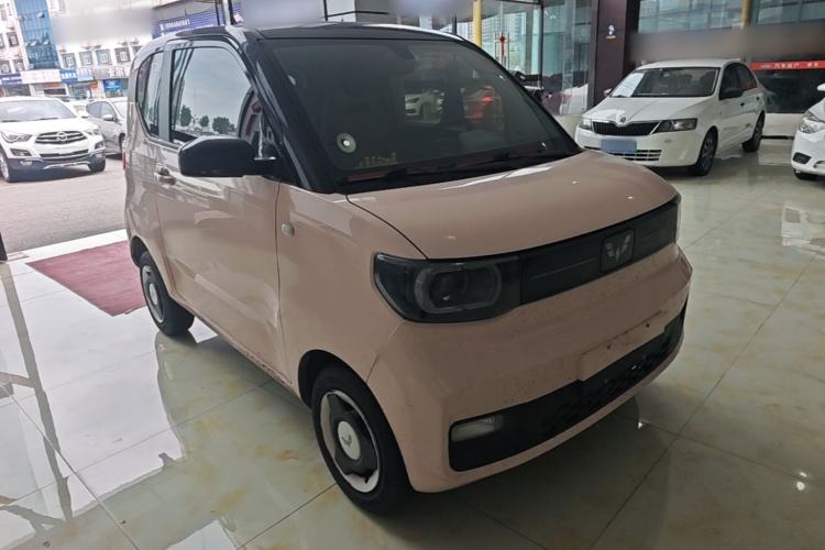 Used Wuling Hongguang MINIEV 2022 Macaron Fashion Model Lithium Iron Phosphate Front Right 45 Deg