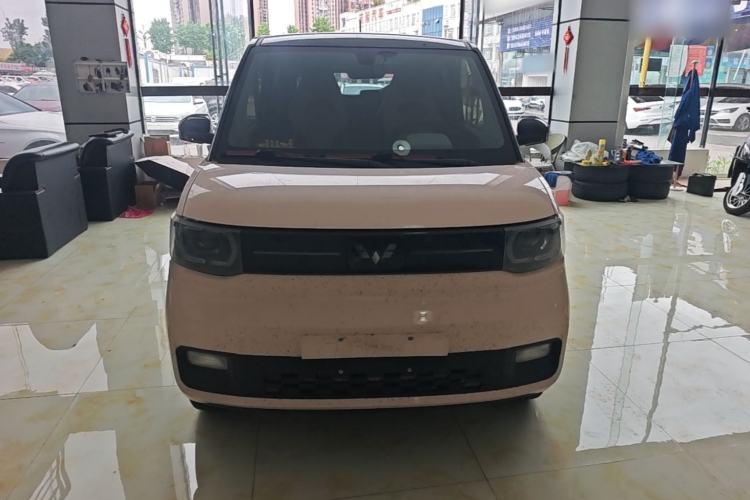 Used Wuling Hongguang MINIEV 2022 Macaron Fashion Model Lithium Iron Phosphate Front