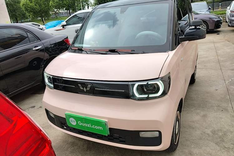 Used Wuling Hongguang MINIEV 2022 Macaron Fashion Model Lithium Iron Phosphate Front